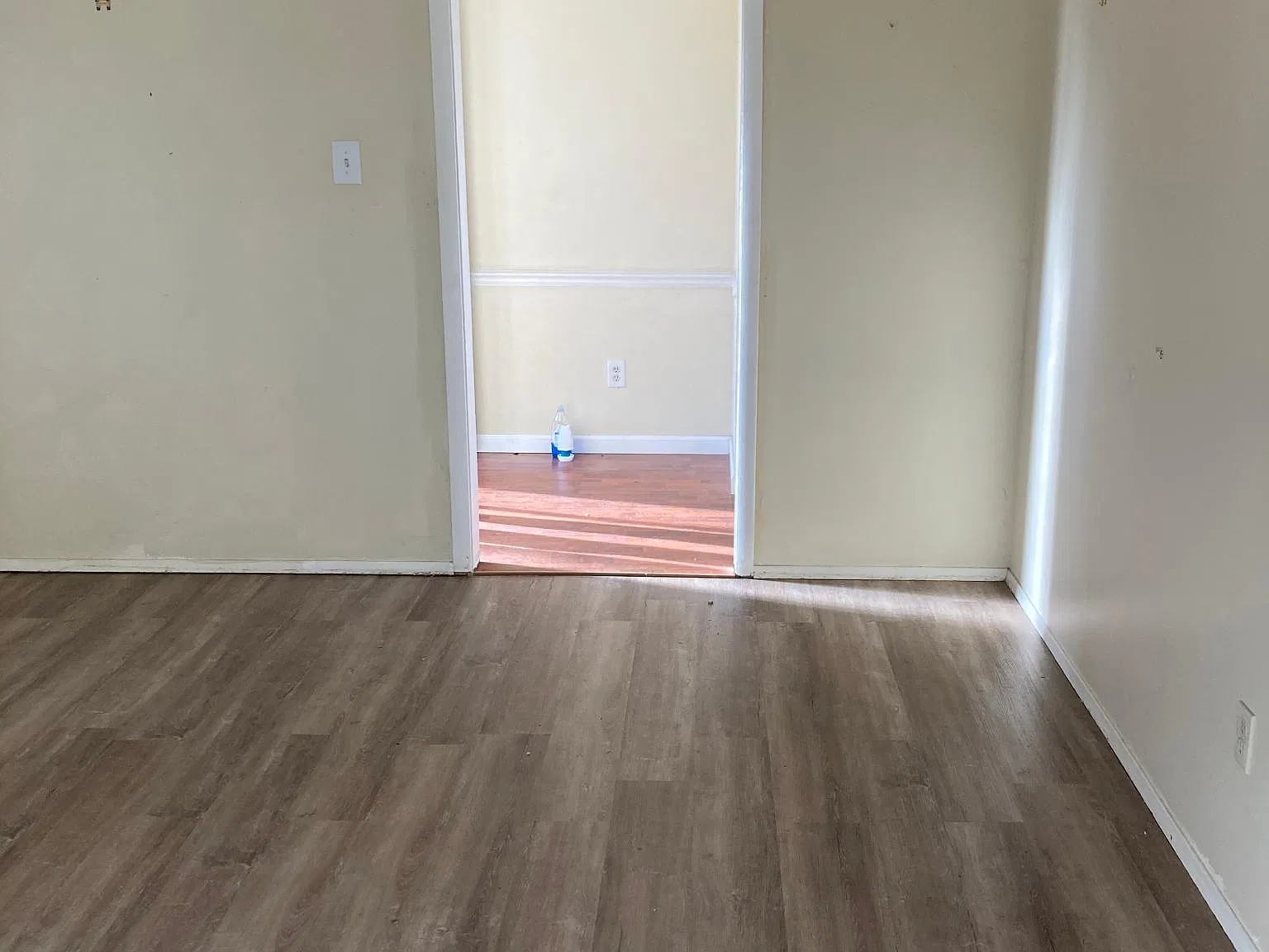 1204 Clairmont Ln — Photo 4