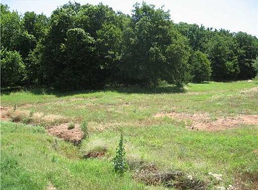 2nd image of 524 Stonebridge Blvd Lot 1
