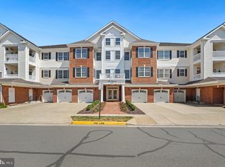 15231 Royal Crest Dr APT 205, Haymarket, VA 20169