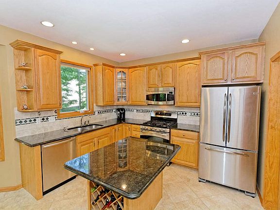 2nd image of 20 Liberty Dr