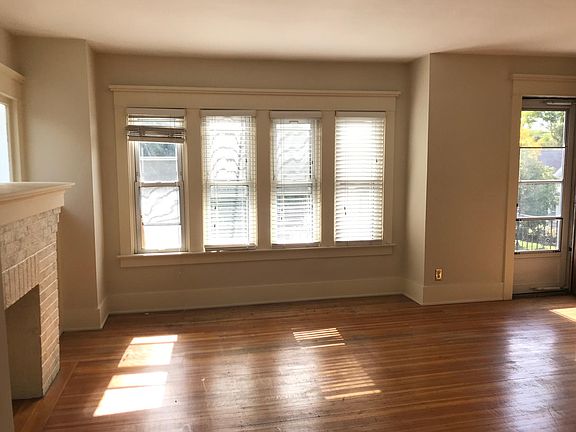 2nd image of 49 Elmview Pl #2