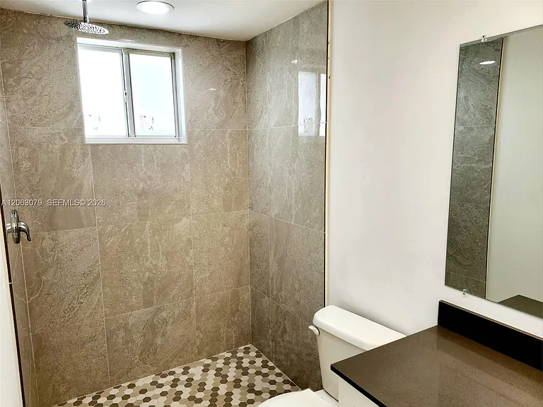 580 NW 34th St #1 — Photo 12
