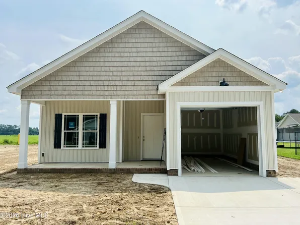 304 E Norwayne Alumni Way, Fremont, NC 27830