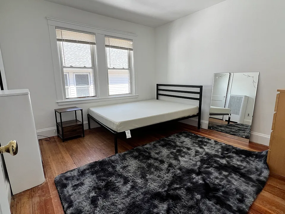 24 Chetwynd Rd #2