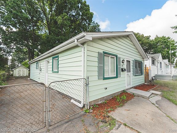 5th image of 110 E Cornell Ave
