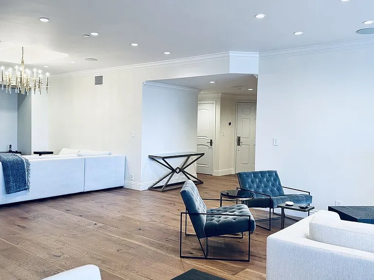 10724 Wilshire Blvd #1605 — Photo 11
