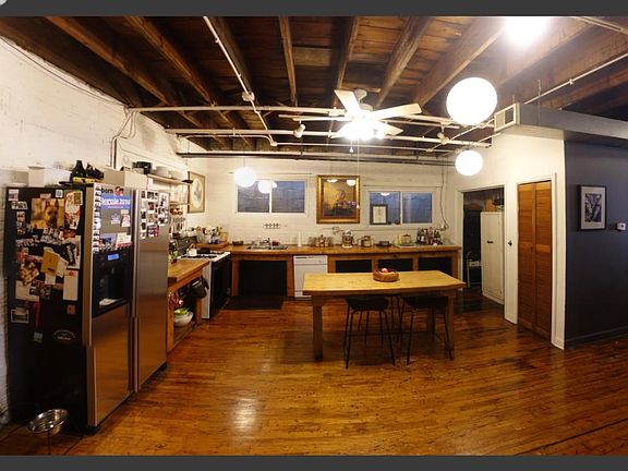 4th image of 2338 N Lister Ave #1