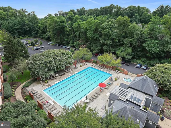 2230 George C Marshall Dr, Falls Church, VA