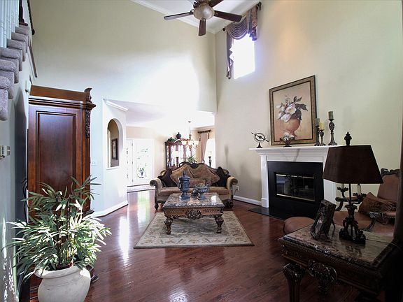 4th image of 11526 Fincastle Ln