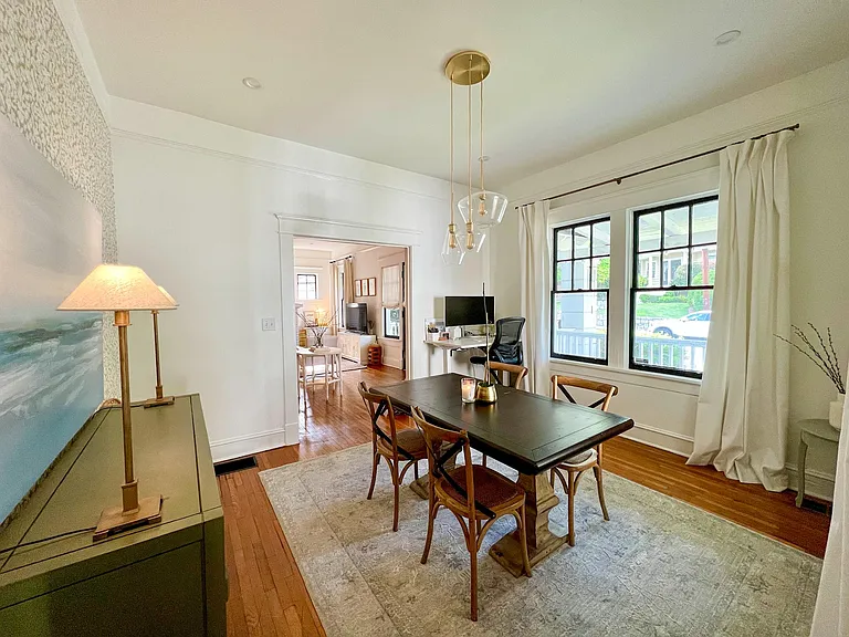1235 Mansfield Ave NE — Photo 7