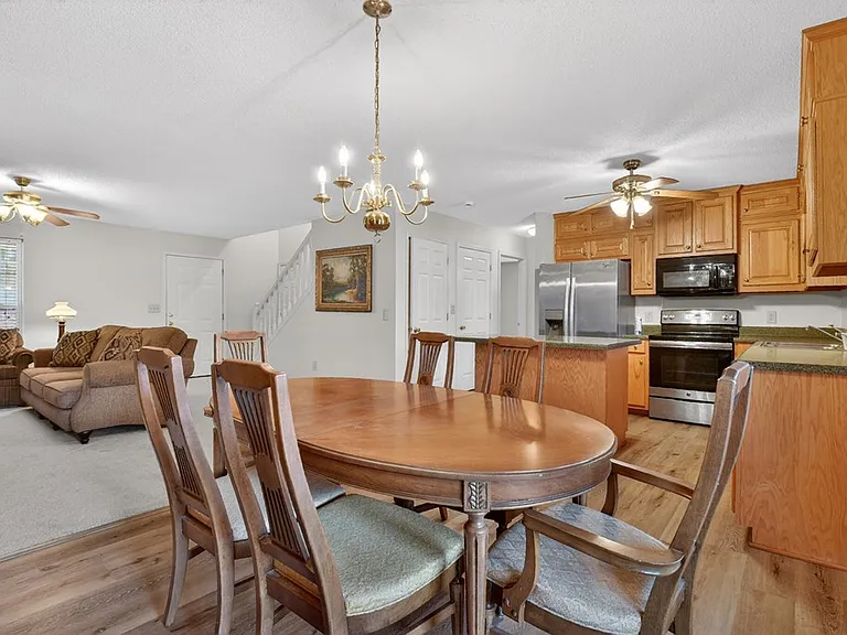 863 Woodland Dr — Photo 12