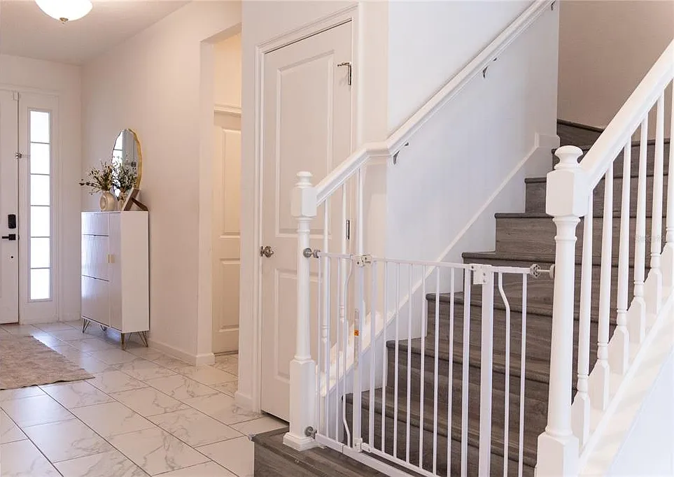 5 bed, 4.0 bath, 3086 sqft, $3,600 — Photo 3
