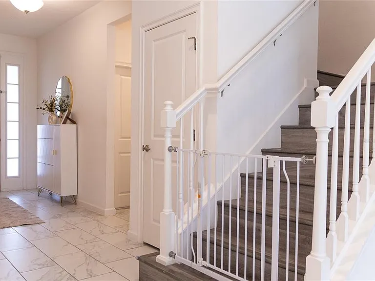 1441 Rosedale Rd — Photo 3
