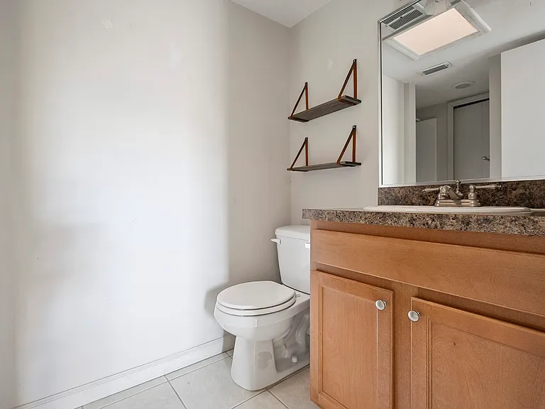 2808 Plaza Terrace Dr #808 — Photo 16
