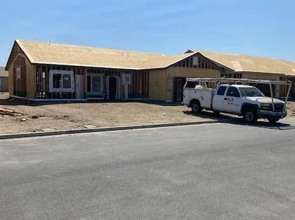 1140 S Cottage Place W, Porterville, CA 93257