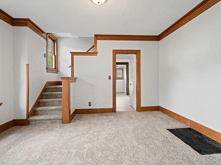 41 W Fairview Ave #2 — Photo 8