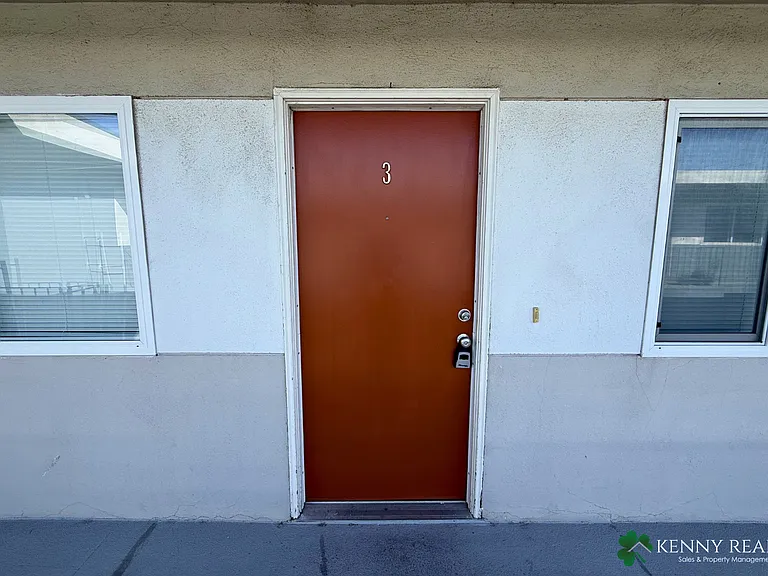 233 San Benito Ave EB01 - 104MM — Photo 2