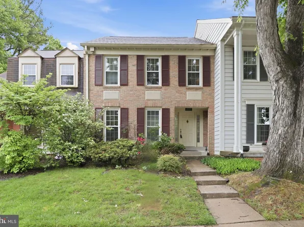 4630 Luxberry Dr, Fairfax, VA 22032