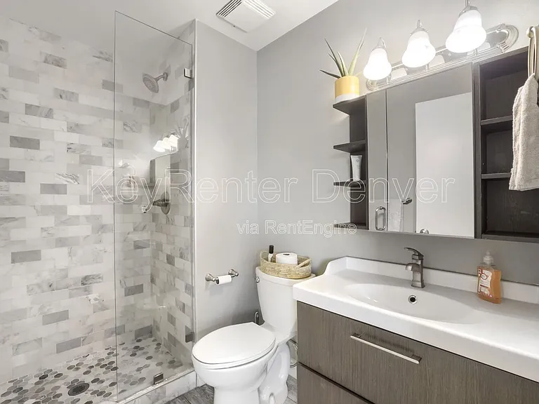 1201 Galapago St #94 — Photo 12
