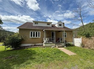 149 Bobak Rd, Mineral Point, PA 15942