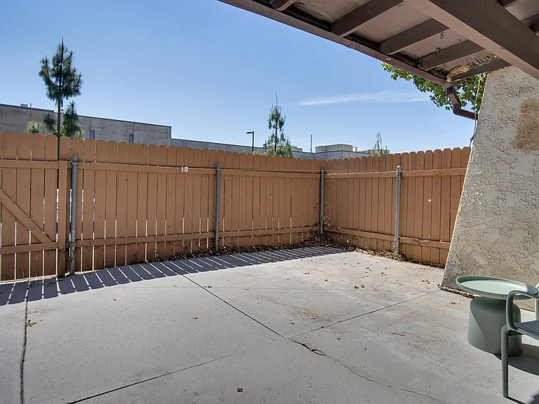 1414 Everton Pl — Photo 23