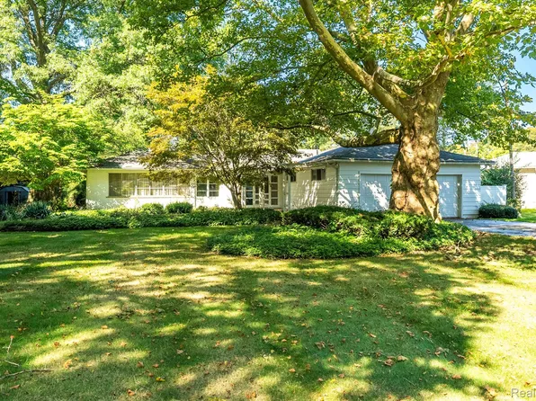 160 S Gulley Rd, Dearborn Heights, MI 48125