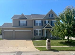 704 Chancellorsville Dr, Wentzville, MO 63385