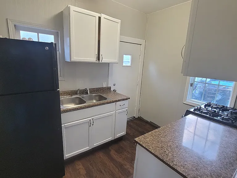 456 Walnut Ave #1 — Photo 7