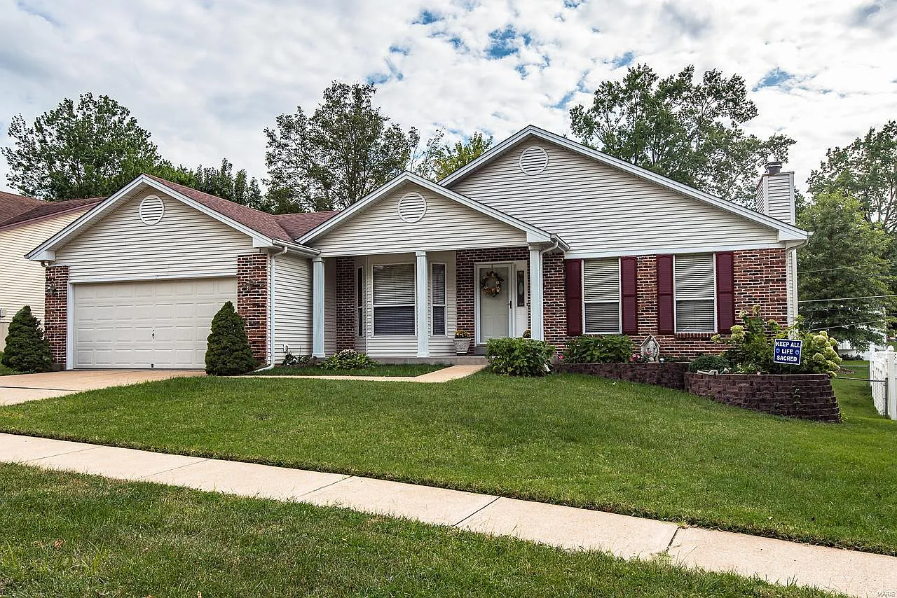 627 Sedan Park Ct photo 1