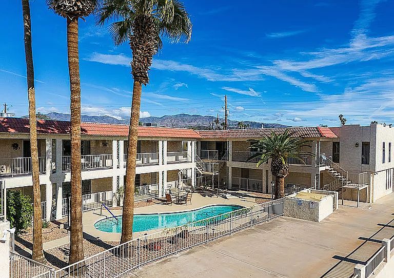 1st image of 2898 Jamaica Blvd S APT 6