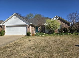 4460 Oregon Trl, Conway, AR 72034