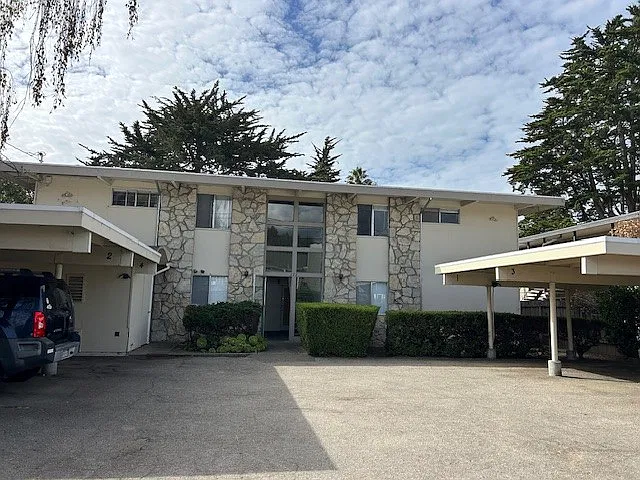 373 Sea Ridge Rd #4