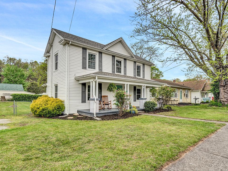 202 Front Ave, Salem, VA 24153 Zillow