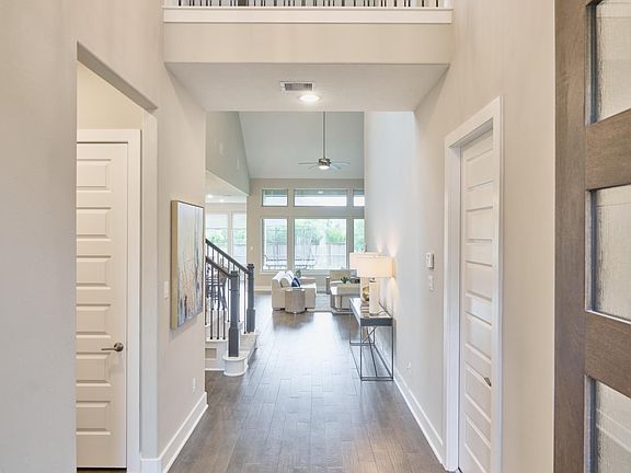 3rd image of 79 Elander Blossom Dr