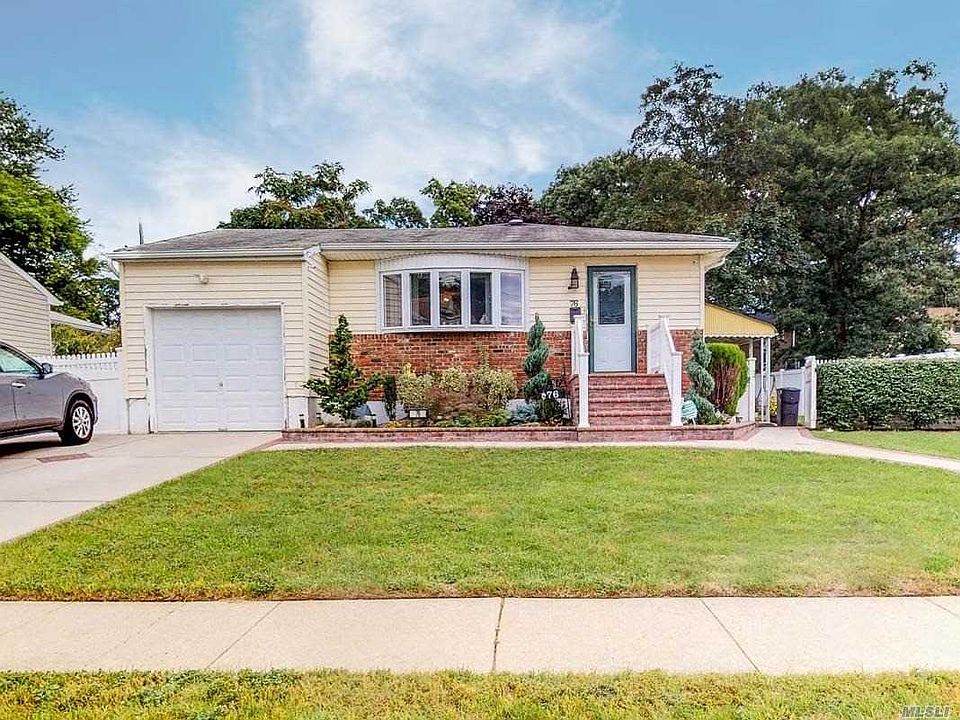 1st image of 76 Delisle Ave