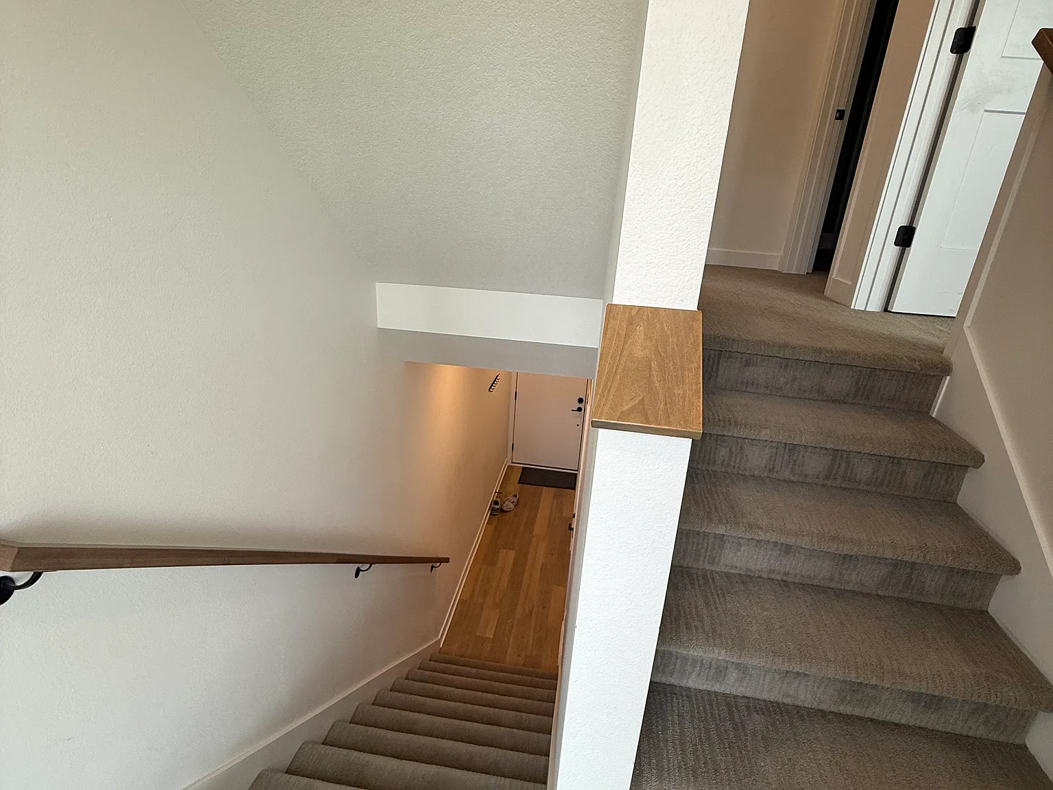 2 bed, 2.5 bath, 1268 sqft, $2,000 — Photo 4