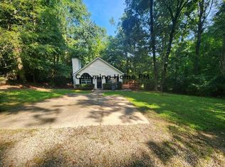 9014 Shorewood Ln, Gainesville, GA 30506