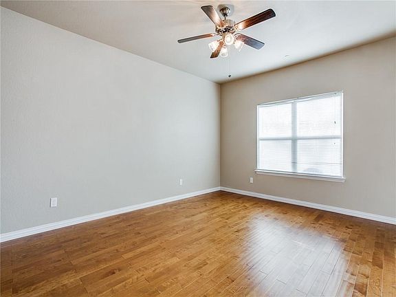 4th image of 3617 Bluesage Ln