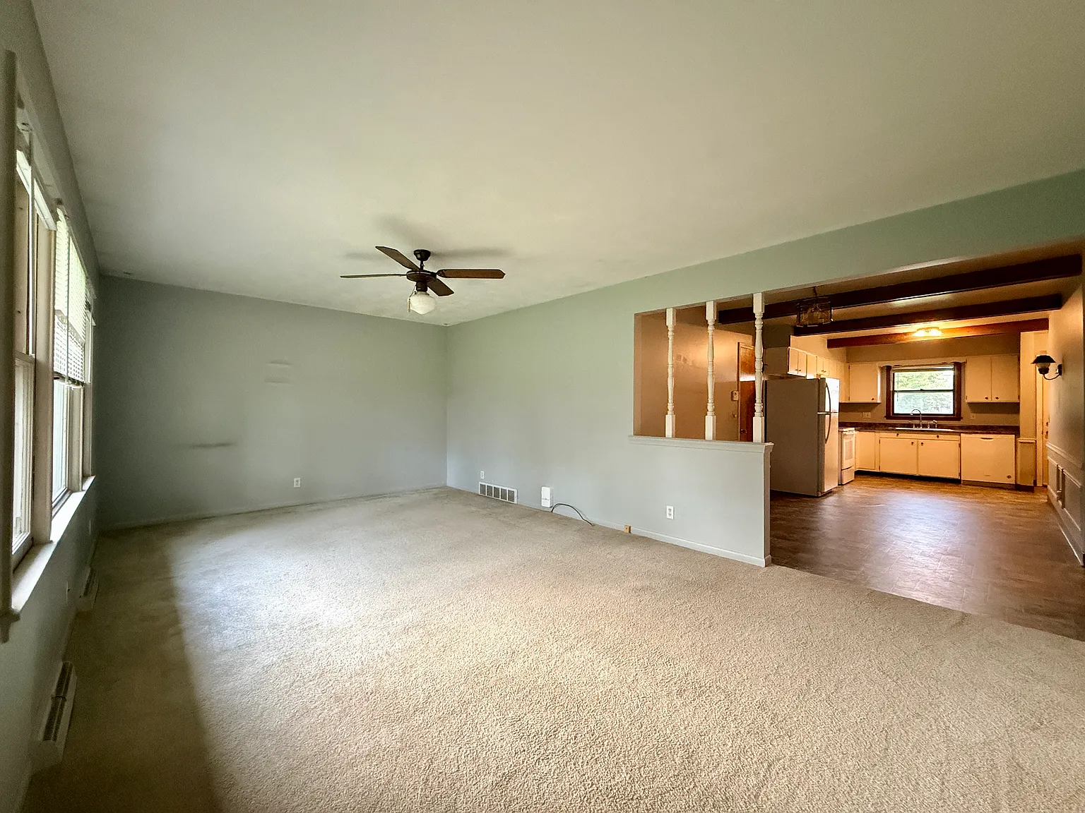 2 bed, 1260 sqft, $1,450 — Photo 4