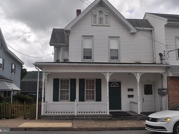 2nd image of 256 Center St #264