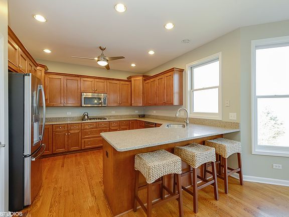 5th image of 2702 W Walnut Ct