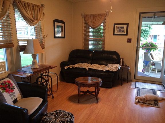 5th image of 238 Cline Ave
