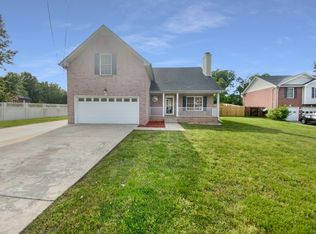 1380 Bluebonnet Dr, Clarksville, TN 37042