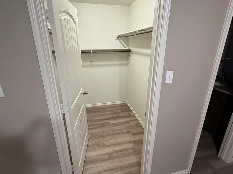 296 Summit Dr — Photo 8