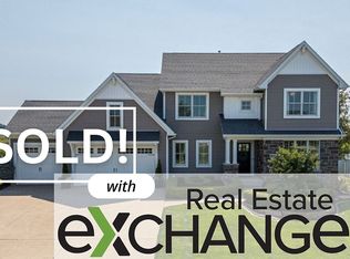 6591 Prairie Grass Ln, Bettendorf, IA