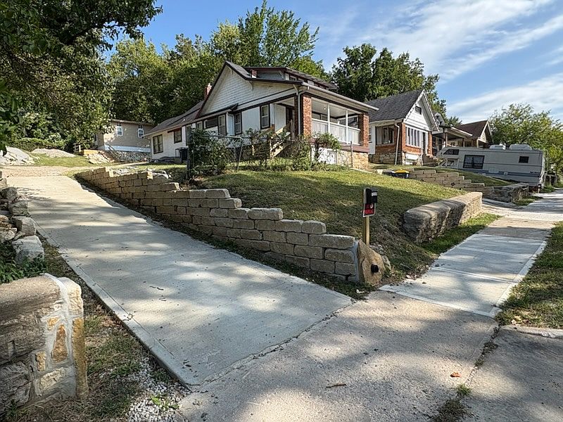 1st image of 5221 Wayne Ave