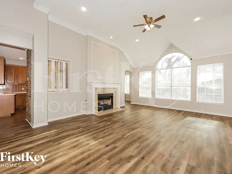8336 Mountainview Dr — Photo 2