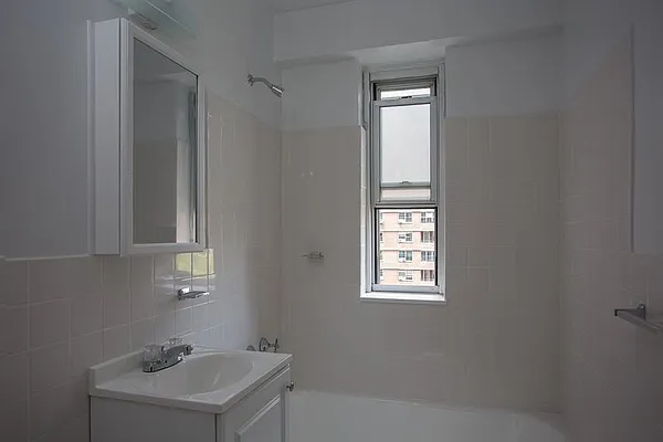 Sold by BSRG Realty | media 10