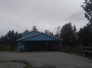 12530 Silver Fox Ln, Anchorage, AK 99515
