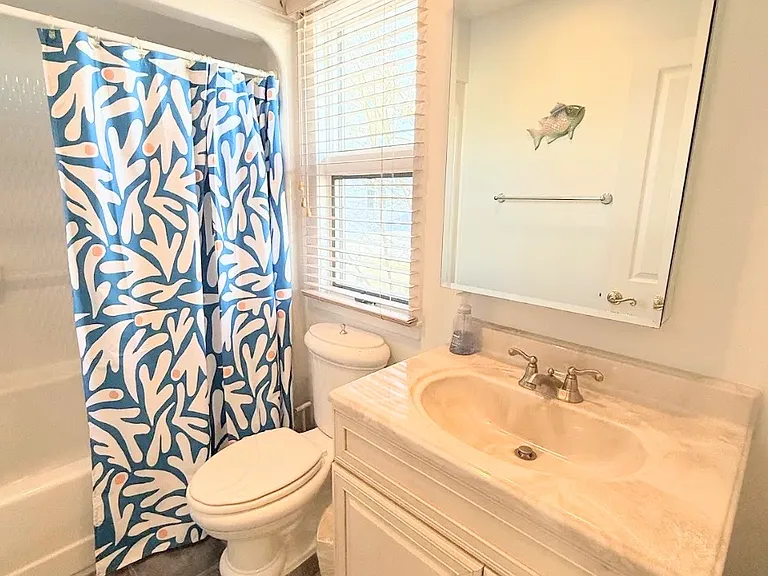 4 S Iroquois Ave — Photo 7